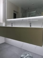 Illuminated bathroom mirror and wall hung units, bathroom refurbishment by Thomson Properties, Kitchen & Bathroom Refurbishment Specialists, Surrey and Sussex