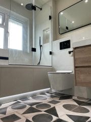 Monochrome bathroom makeover Surrey - Thomson Properties