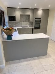 Grey shaker style kitchen by Thomson Properties
